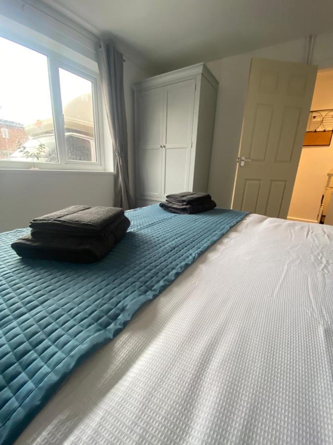 Lovely 1-Bedroom Apartment With Garden And Parking Stone  Esterno foto